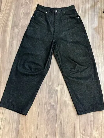 레어 빨간색 NOREMID 리지드 데님 M 사이즈 Black/Red