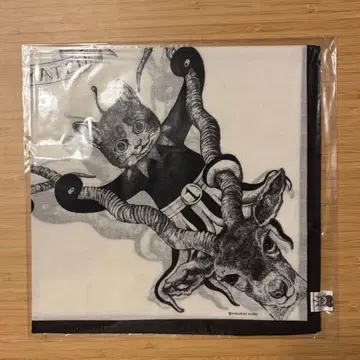 외출 규스타브 군 반다나 히구치 유코