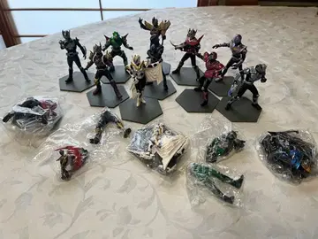 가면라이더 소프트 비닐 피규어 묶음 판매