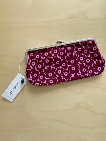 마리메꼬 새상품 2025 Pikkuinen Unikko 가마구치 파우치