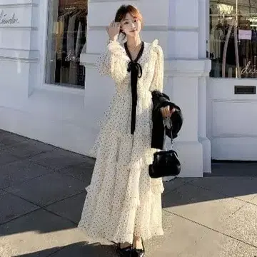 빅 리본 도트 무늬 티어드 원피스