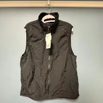 [ BEAMS ] 블랙 베스트 M 사이즈