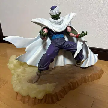 드래곤볼 피콜로 피규어