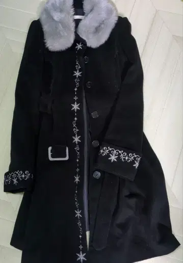 퍼 카라 부착 블랙 롱 코트 M 엑시즈팜 포에틱