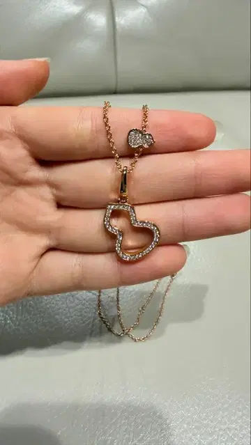 호리병 모양 크리스탈 목걸이