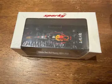 1/64 레드불 RB18 2022 페르스타펜 스파크 sparky