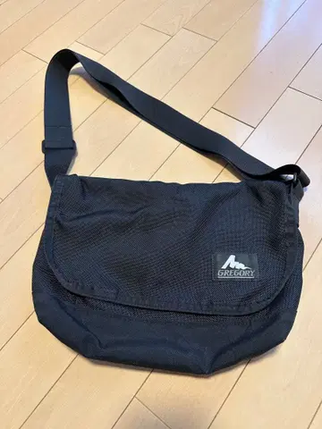 GREGORY 숄더백 블랙 사선 크로스백