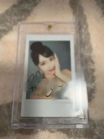 TWICE 모모 MISAMO Masterpiece 친필 사인 폴라로이드