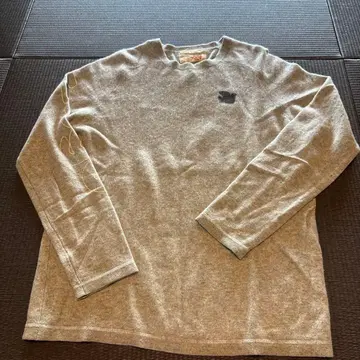 그레이 긴팔 캐시미어 니트 새 자수 FreeCITY