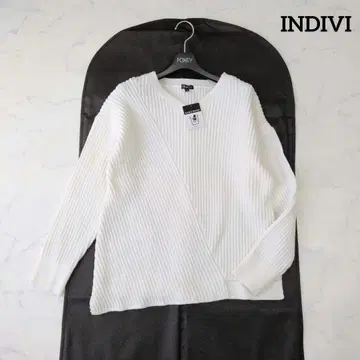 [ 새상품 ] INDIVI 인디비 리브 니트 비대칭 화이트 38
