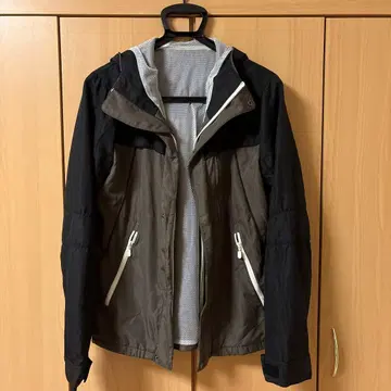 후드 부착 폴리에스테르 마운틴 파카