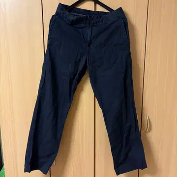 네이비 슬랙스 버튼 포함