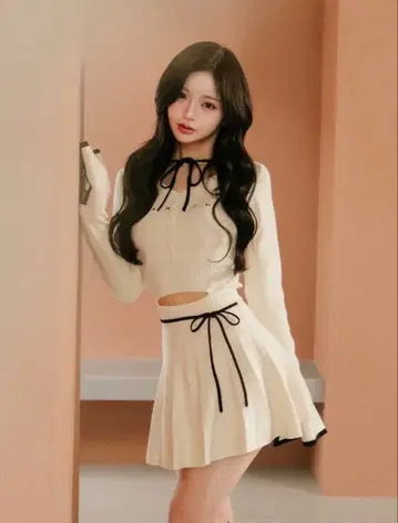 darich 허리 오픈 리본 디자인 니트 미니 원피스