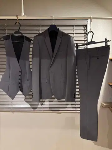 그레이 정장 세트 싱글 2 버튼 3 피스 세트