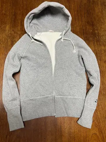 드레 스테리아 후드티