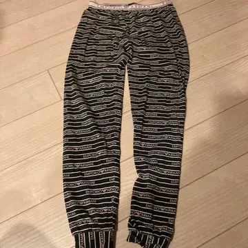 EMPORIO ARMANI 스트라이프 레깅스