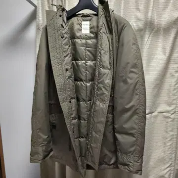 BACK NUMBER 후드 부착 다운 자켓 M 사이즈