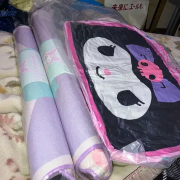 Kuromi 특대형 다이컷 매트 120cm 2장 쿠션 세트