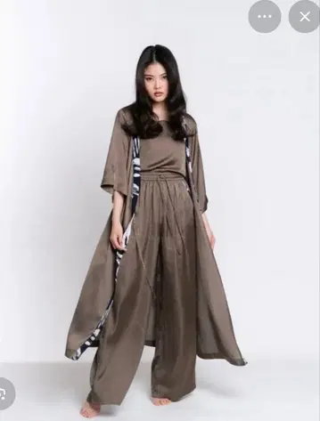 AMATERAS 로브 팬츠 셋업 브라운