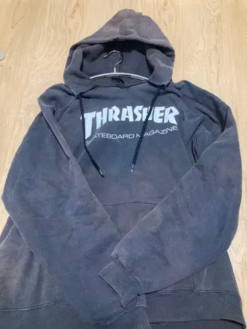 THRASHER 후드 부착 후드티 블랙 오니 페이드