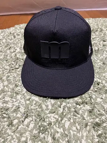 먼싱웨어 [ ENVOY ] 실리콘 마크 캡 M 로고