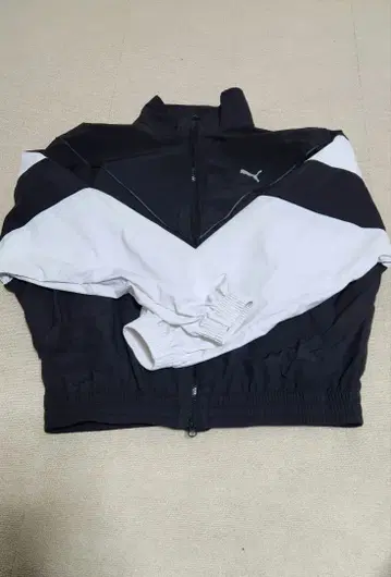 PUMA 집업 자켓 블랙/화이트