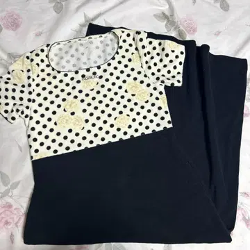 [ 익명 ] 잉게보그 타월 원단 도트 꽃무늬 원피스