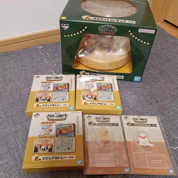 SPY x FAMILY 탄화 라이트 피규어 & 비주얼 트레이 세트