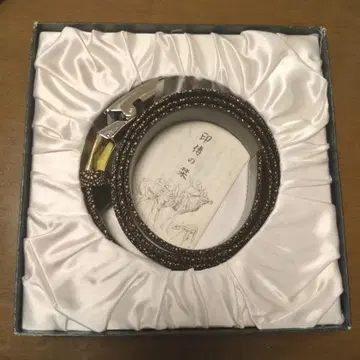 인덴의 책갈피 벨트