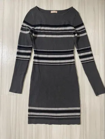 REZEXXY 리젝시 리브 니트 보더 원피스