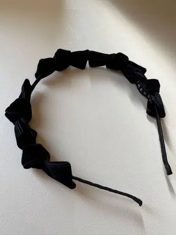 [ 온라인 한정 상품 ] TRESSE 벨벳 리본 머리띠