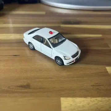 토미카 리미티드 복면 순찰차 100계 크라운