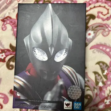 피규아트 진골조 울트라맨 티가