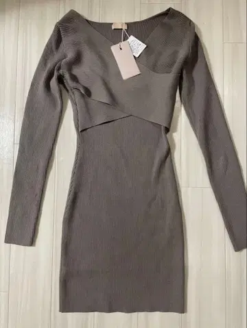 REZEXXY 리젝시 크로스 니트 원피스