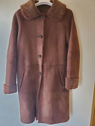 SPICK AND SPAN 브라운 무스탕 코트