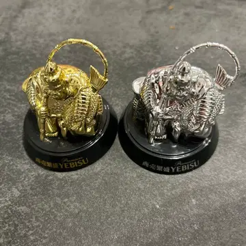 YEBISU 피규어 골드 컬러 은색 2체 세트