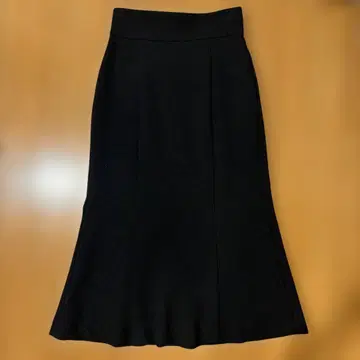 TIARA 블랙 플레어 스커트