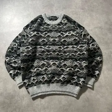 3D 빈티지 케이블 레트로 기하학 디자인 흑백 니트 스웨터