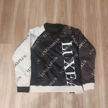 LUXEAKMPLUS 프린트 자켓