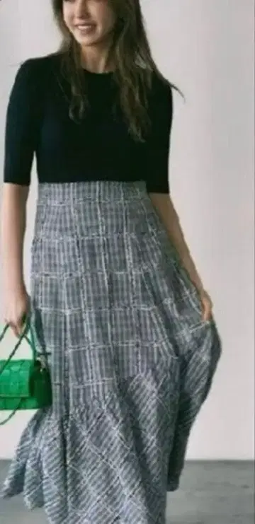 미카 씨 착용 원피스