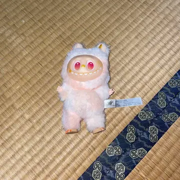 THE MONSTER 핑크 봉제 인형