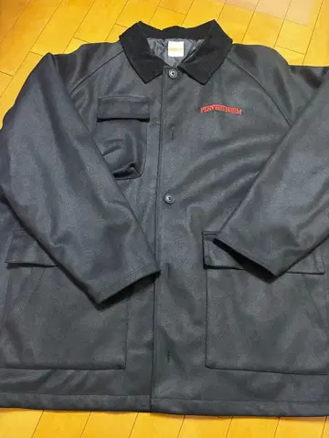 PERVERTNORM 블랙 코트