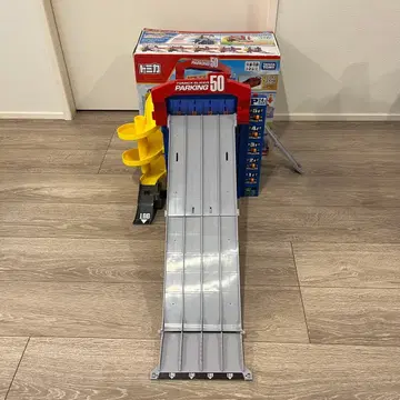 토미카 슬라이더 파킹 50