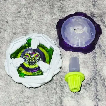 새상품 베이블레이드X 사무라이 스틸 메탈 코트 화이트 한정판