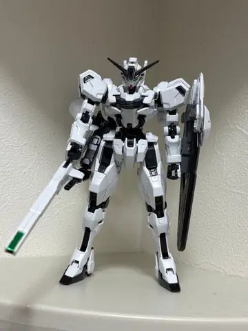 HG 1/144 건담 칼리버