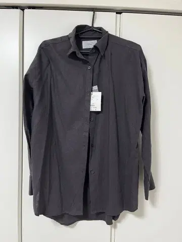 Elura 다크 그레이 긴팔 셔츠