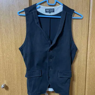 BEAMS HEART 블랙 베스트 M 사이즈