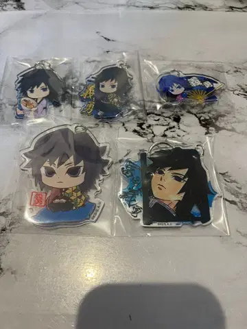 귀멸의 칼날 토미오카 기유 아크릴 키링