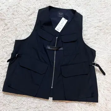 UNITED TOKYO Hard weather zip vest