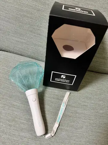 SHINee WORLD 2017 FIVE 응원봉 샤이니